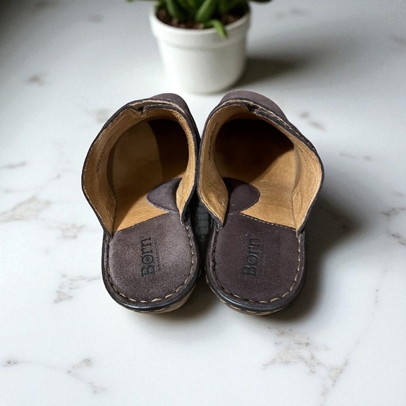 Born Brown Women's Suede Leather Studded Clogs Comfortable Slip On Mule Size 9 - Picture 5 of 9